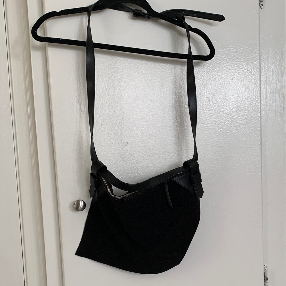 Elegant Black Shoulder Bag